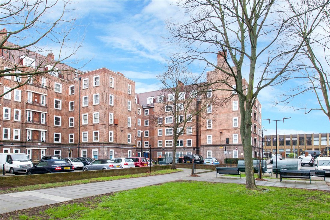 1 bedroom property for sale in Nisbet House, Homerton High Street