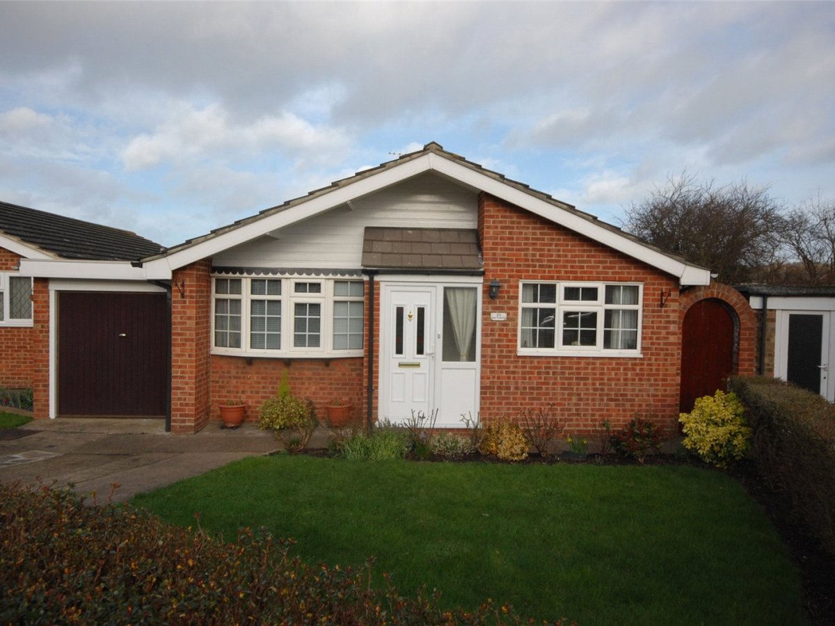 2 bedroom property for sale in Saltcoats, South Woodham Ferrers