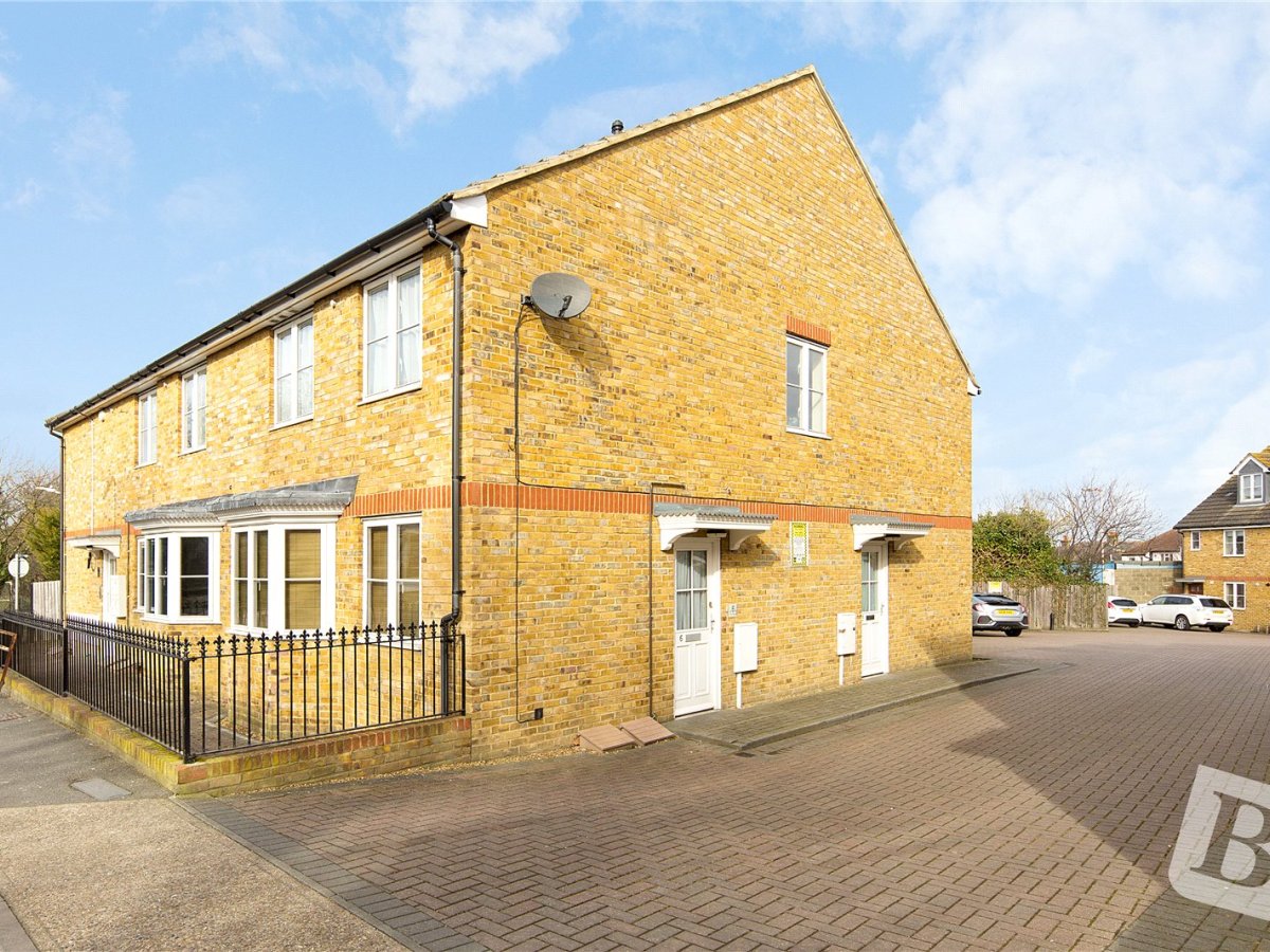 2 bedroom property for sale in The Poppies, Sun Lane, Gravesend, DA12