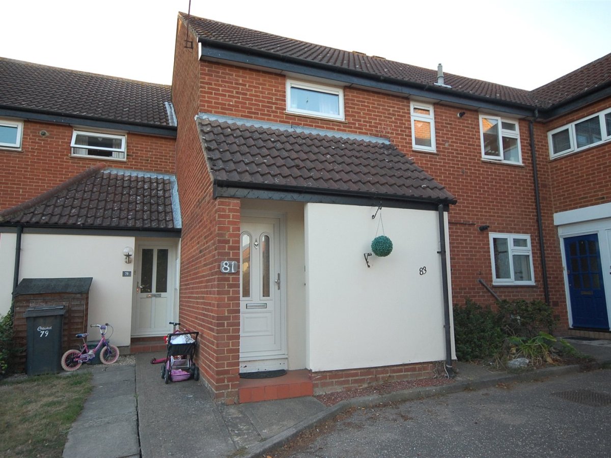 2 bedroom property for sale in Guys Farm Road, South Woodham Ferrers
