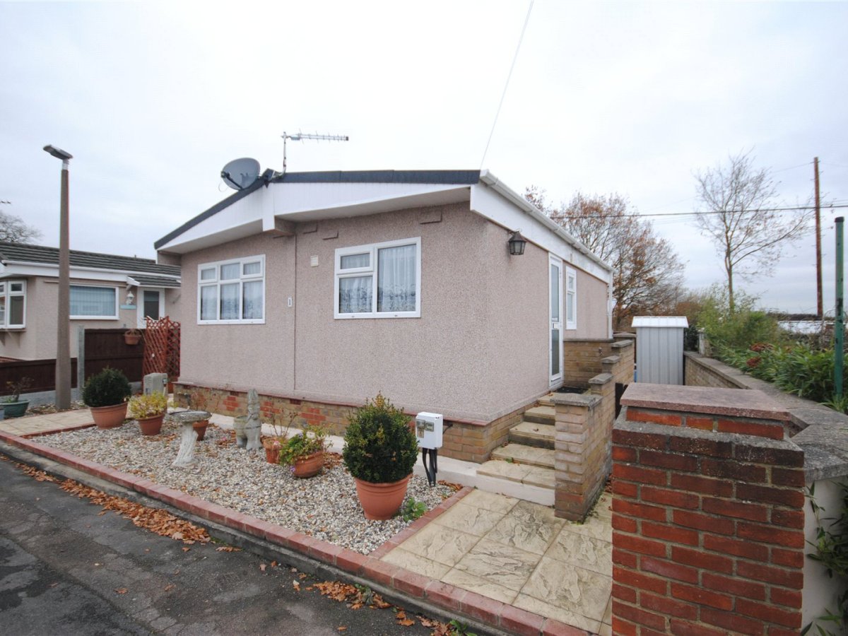 2 bedroom property for sale in Templeton Park, Bakers Lane, West