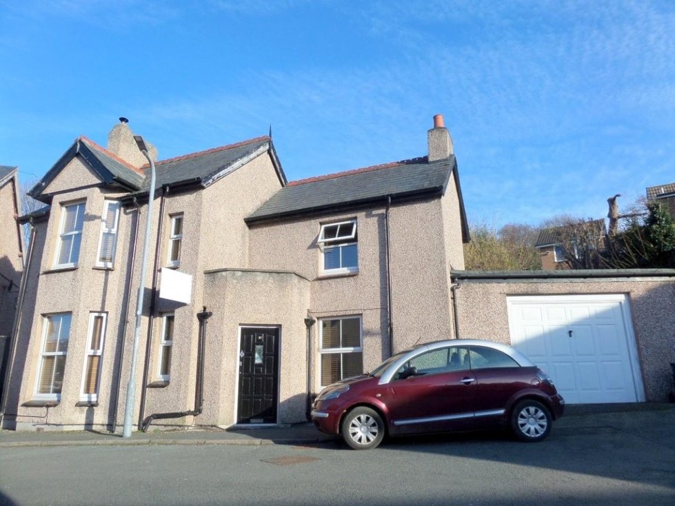 2 bedroom property for sale in Bryn Terrace, Gyffin, North Wales £182,500