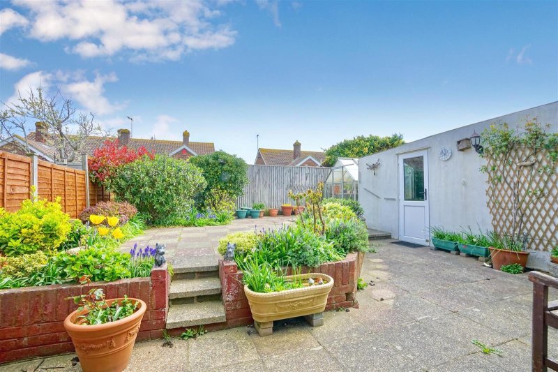 3 bedroom property for sale in Crown Road, ShorehamBySea £340,000