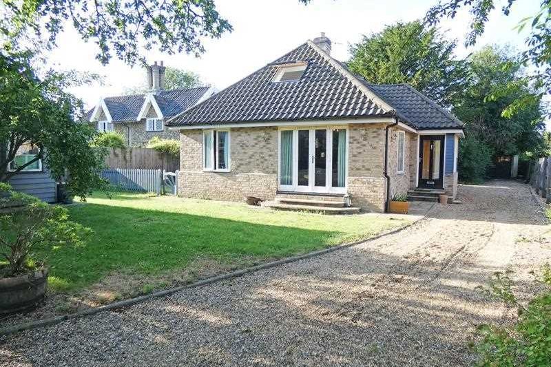 3 bedroom property for sale in Mill Road, Great Barton, Bury St Edmunds