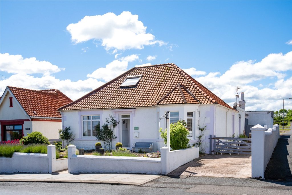 4 bedroom house for sale in Coldingham Road, Eyemouth, Berwickshire