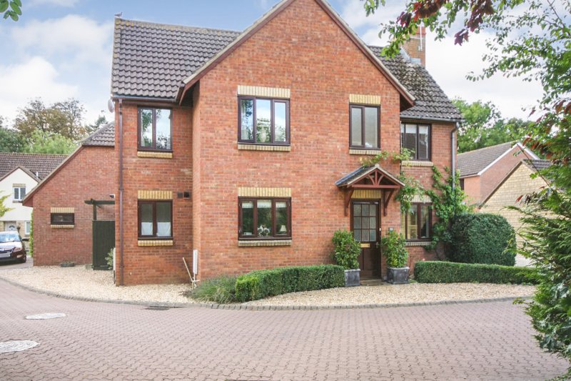 4 bedroom property for sale in Rawlings Close, South Marston Guide