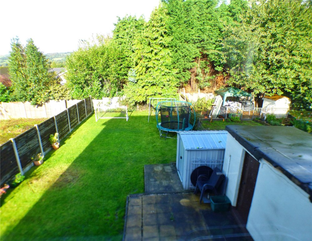 3 Bedroom Property For Sale In Green Lane Hadfield Glossop Sk13