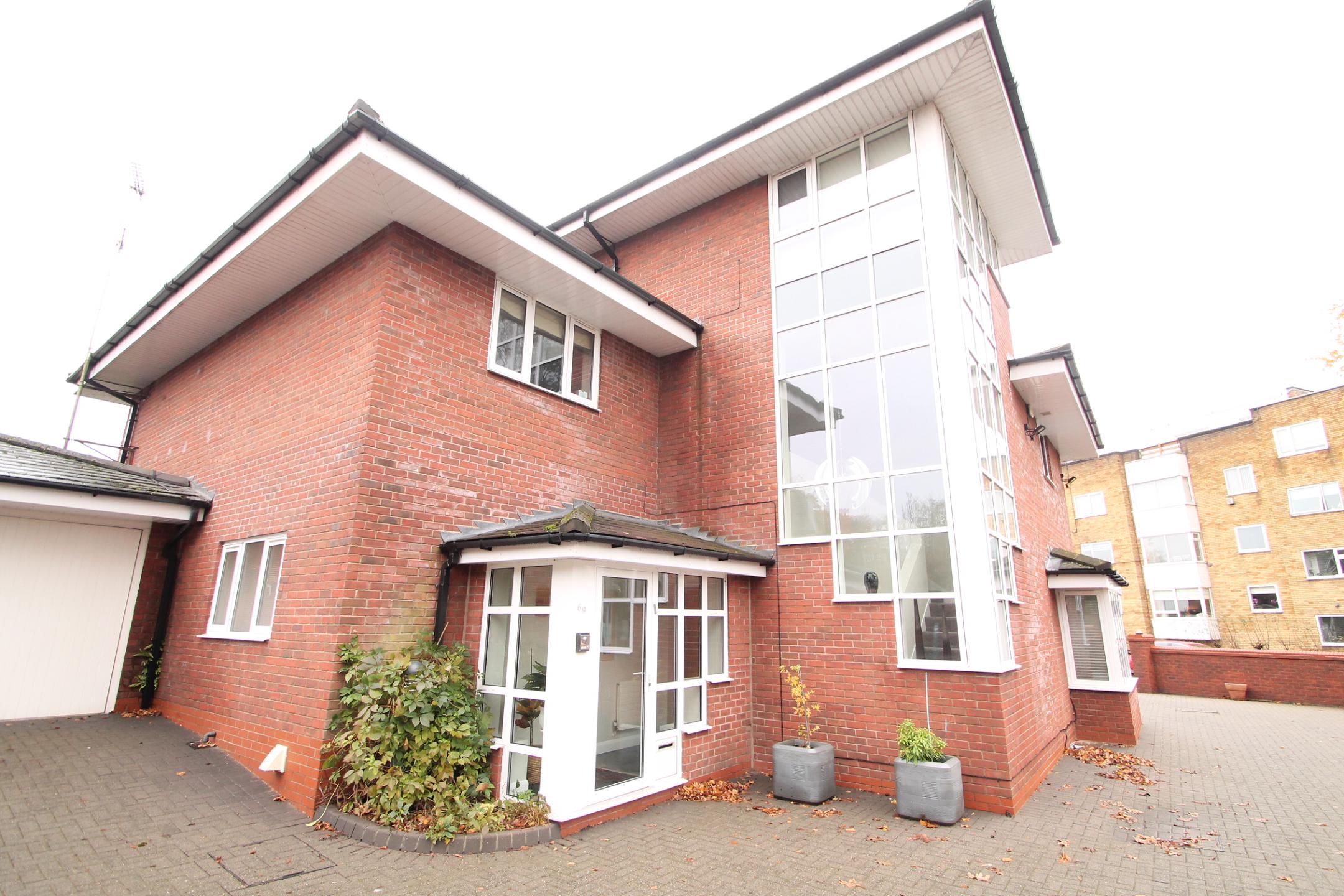 4 bedroom detached house for sale in Ringley Road, Whitefield