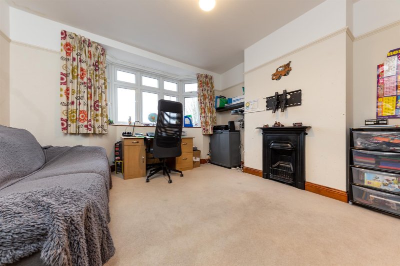 3 bedroom property for sale in Clothall Road, Baldock Guide price £