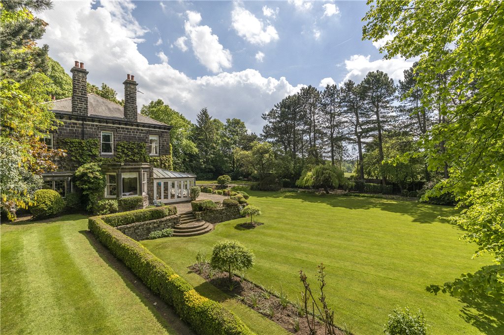 5 bedroom property for sale in Eccup Lane, Leeds, West Yorkshire, LS16