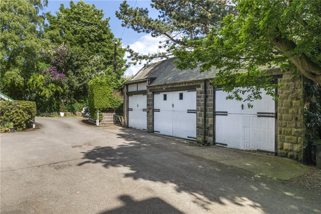 5 bedroom property for sale in Eccup Lane, Leeds, West Yorkshire, LS16