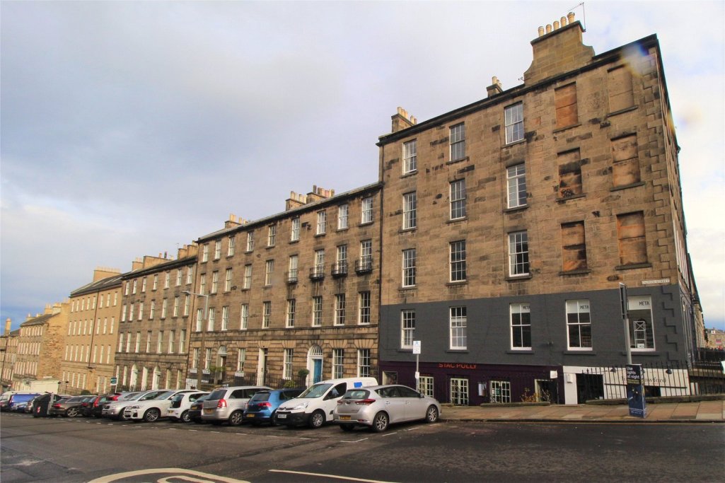 1 bedroom apartment to let in Dublin Street, Edinburgh, EH3. Rettie & Co