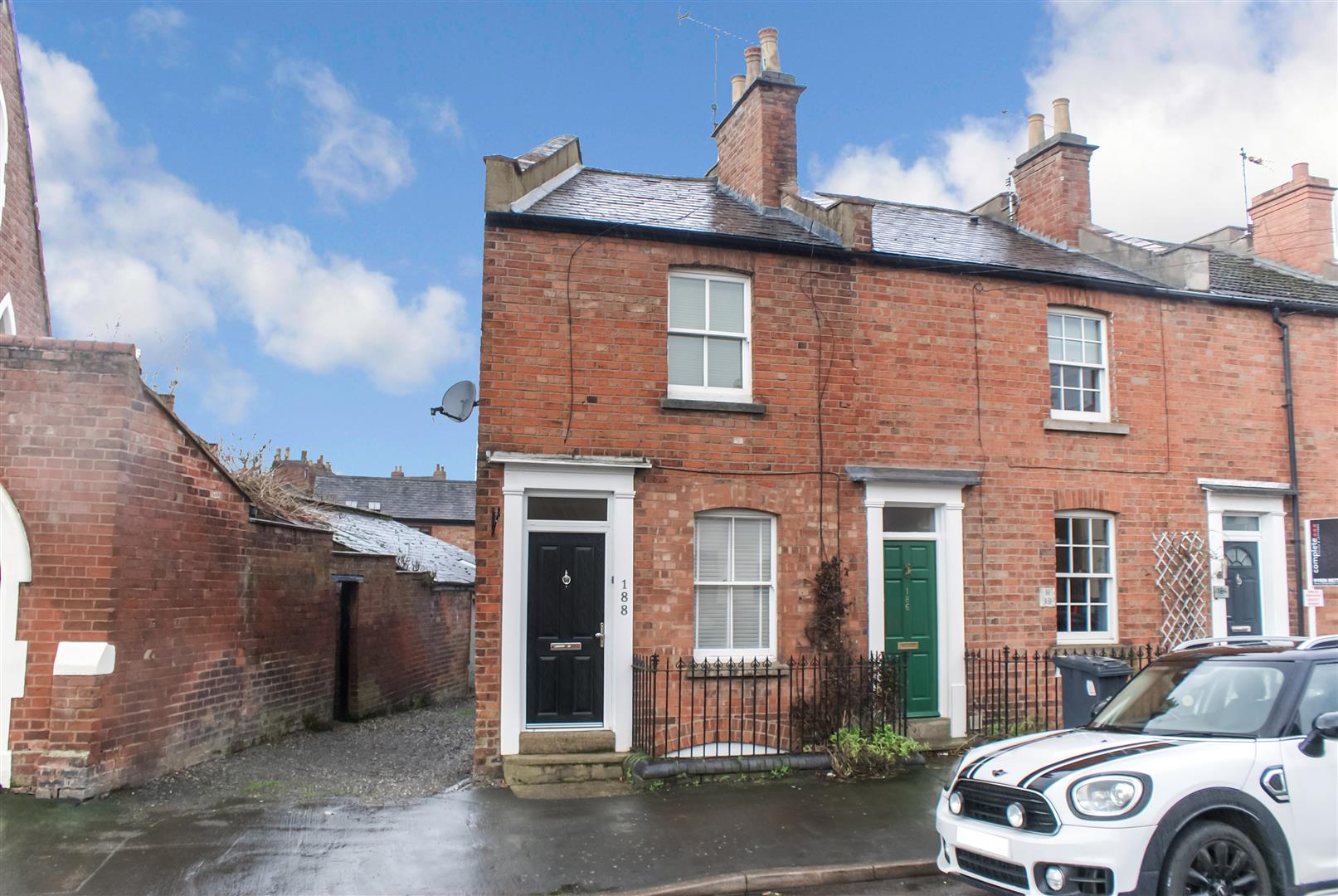 1 bedroom property for sale in Leam Terrace, Leamington Spa Offers