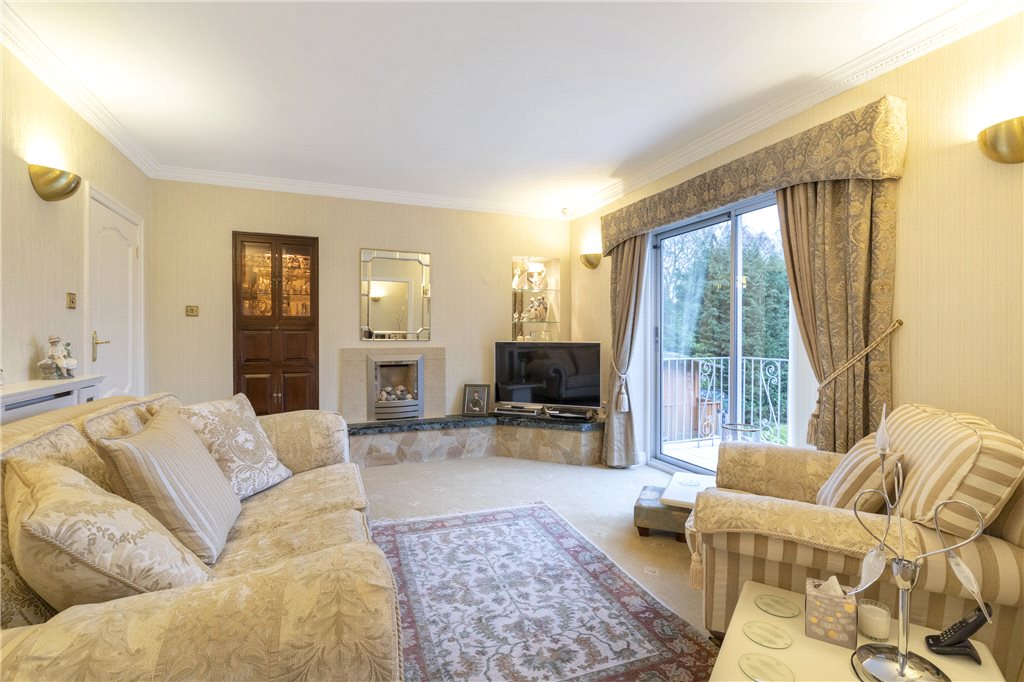 4 bedroom property for sale in Bingley Road, Shipley, Bradford, BD18