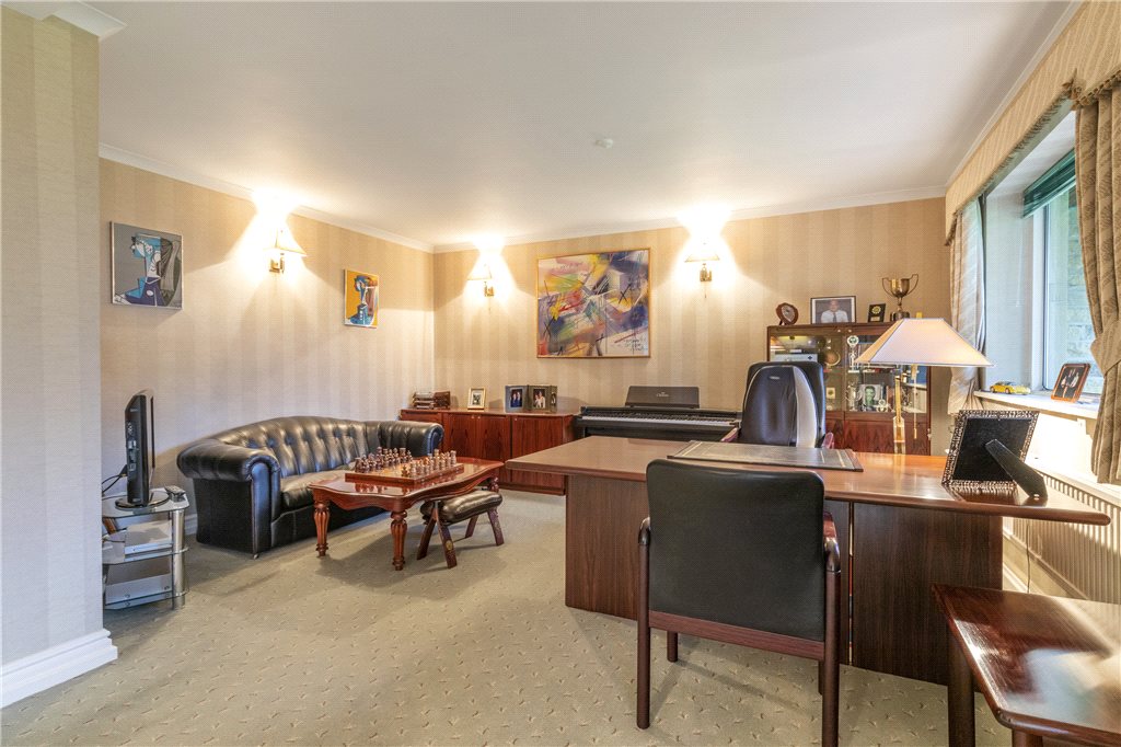 4 bedroom property for sale in Bingley Road, Shipley, Bradford, BD18