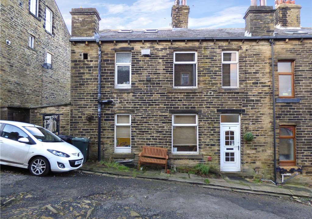 2 bedroom property for sale in Pink Street, Haworth, Keighley, BD22 £
