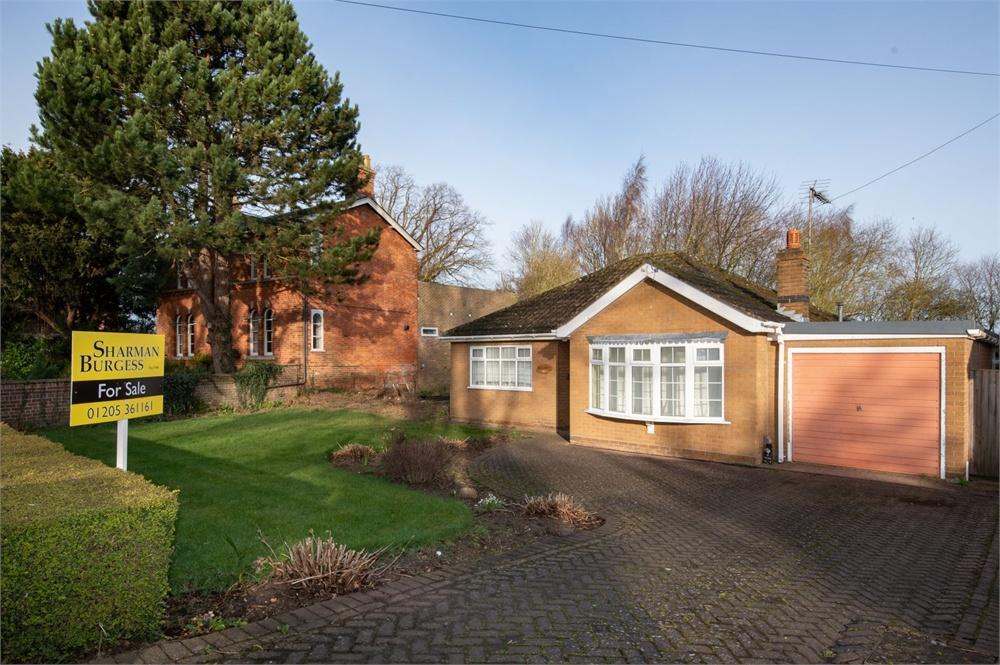 2 bedroom property for sale in Church Lane, Swineshead, Boston