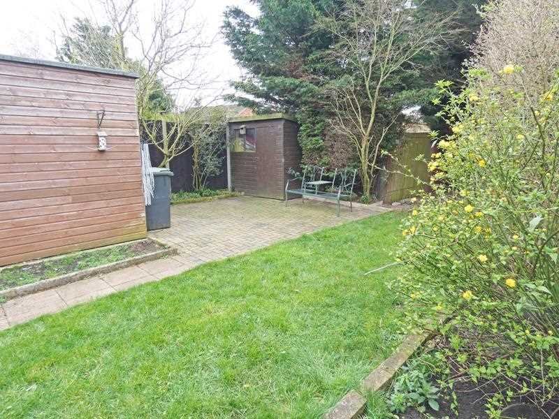 3 bedroom property for sale in Avenue, Elmswell, Bury St