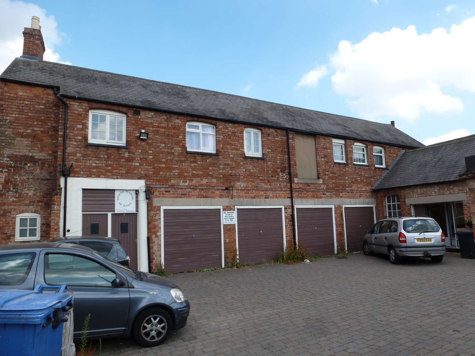 property to let in Garage, Fox Yard, Melton Mowbray £85 pcm