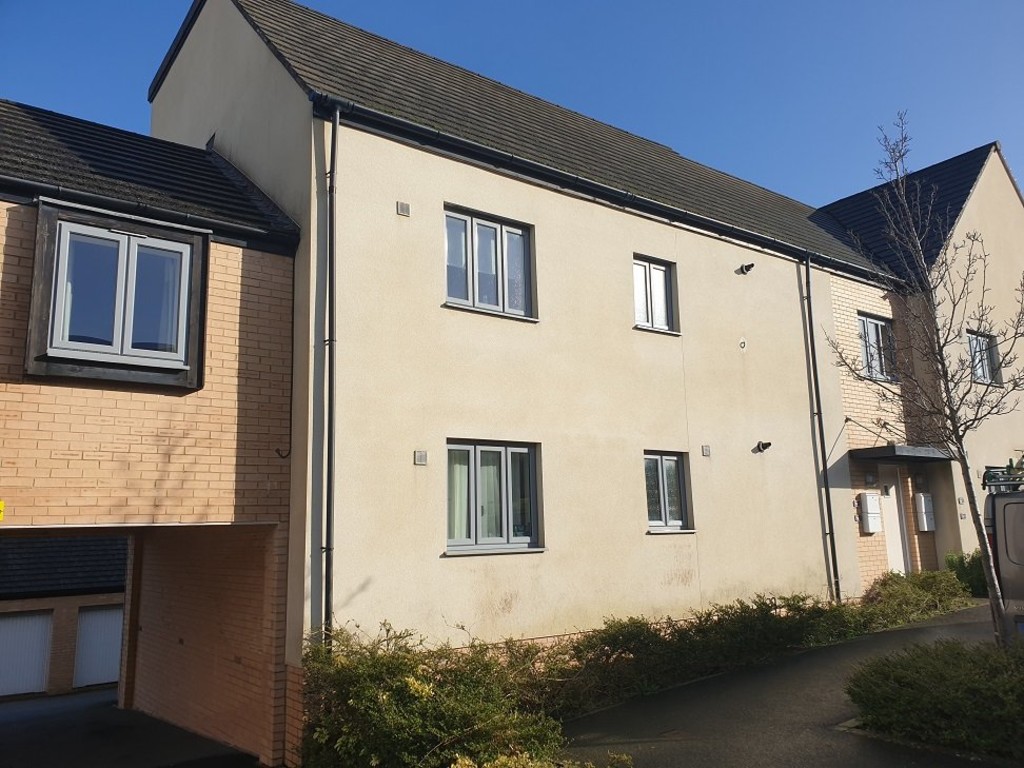 2 bedroom property in Orleigh Cross, Newton Abbot Guide price £140,000