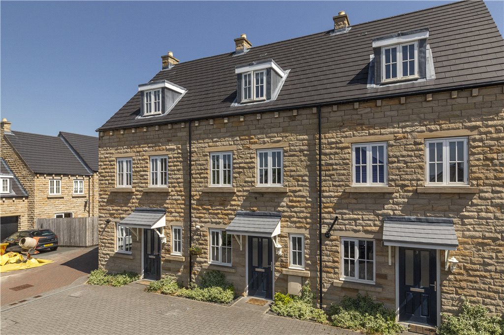 3 bedroom property for sale in Wharfe Court, Otley, LS21 £259,500