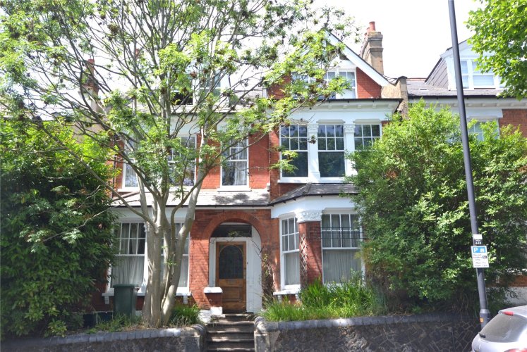 1 bedroom property for sale in Muswell Hill Road, Muswell Hill, London, N10 £400,000
