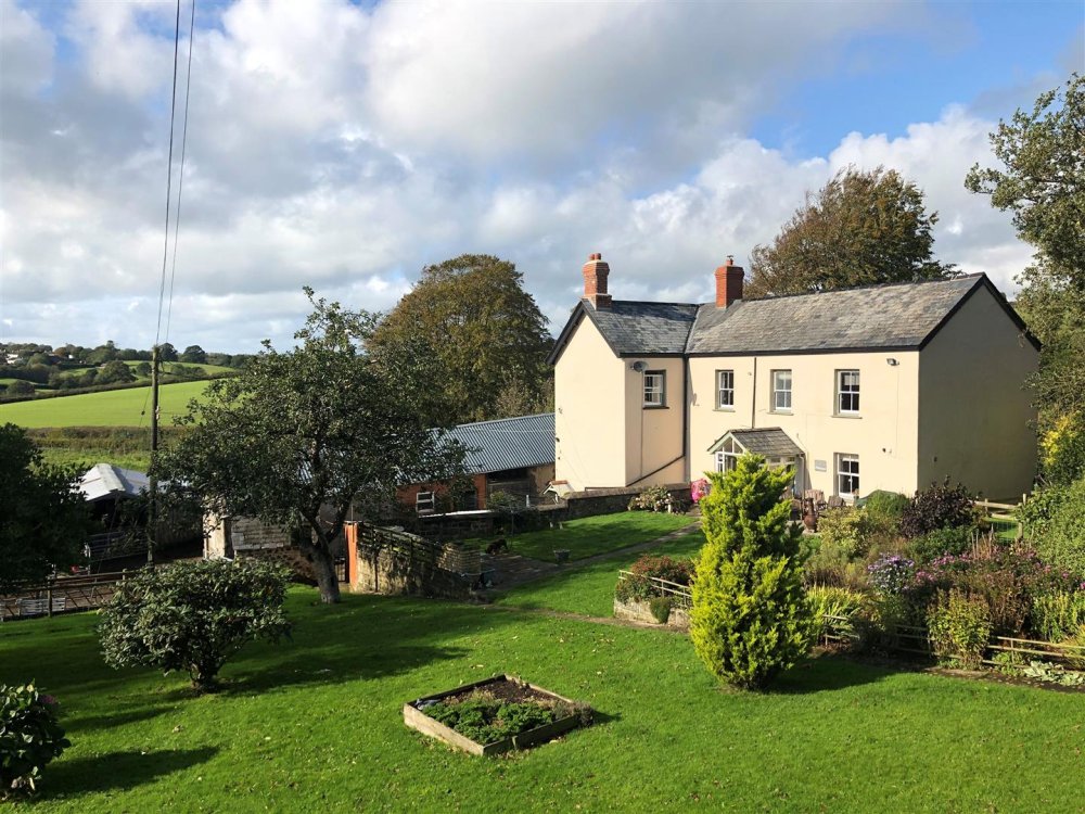 Stags 4 bedroom property for sale in South Molton