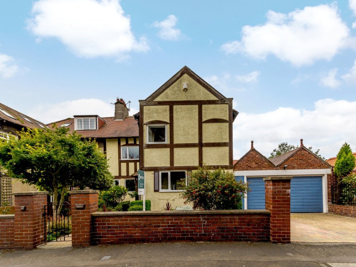 4 bedroom house for sale in Moorside North, Fenham, Newcastle Upon Tyne