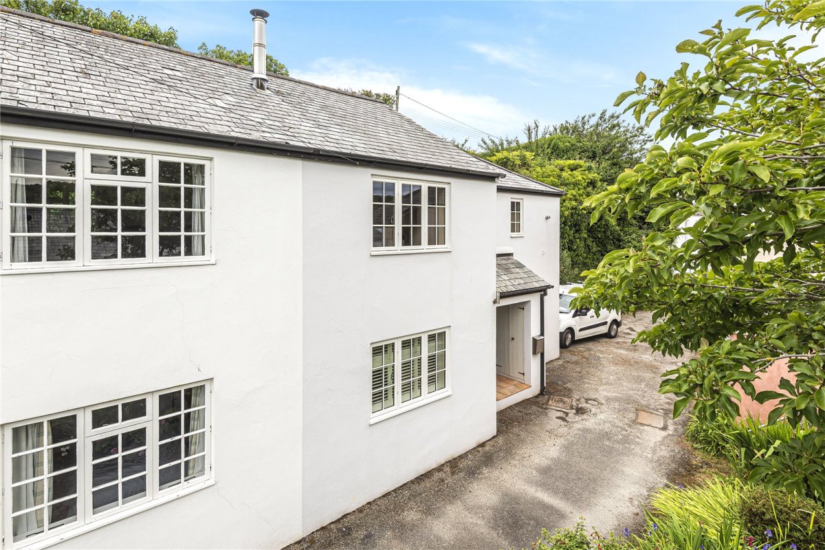 JacksonStops 2 bedroom property for sale in Killigarth Villas