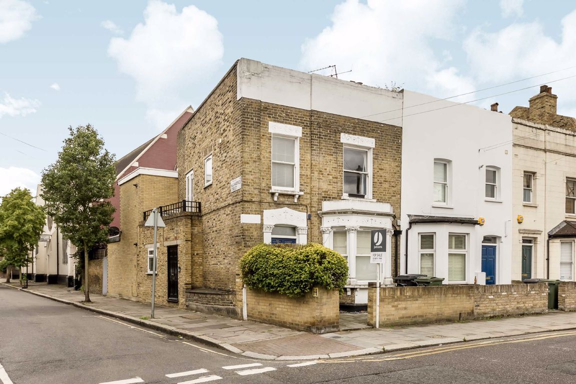 Jacksons 2 bedroom property for sale in Ferndale Road, Brixton