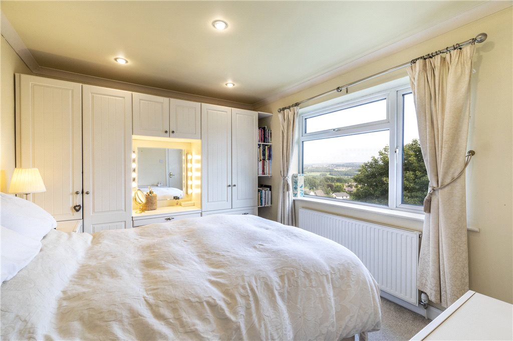 4 bedroom property for sale in High Bank Lane, Moorhead, Shipley, BD18 Offers in the region of