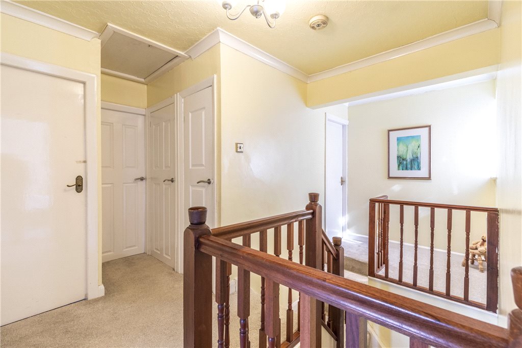 4 bedroom property for sale in High Bank Lane, Moorhead, Shipley, BD18