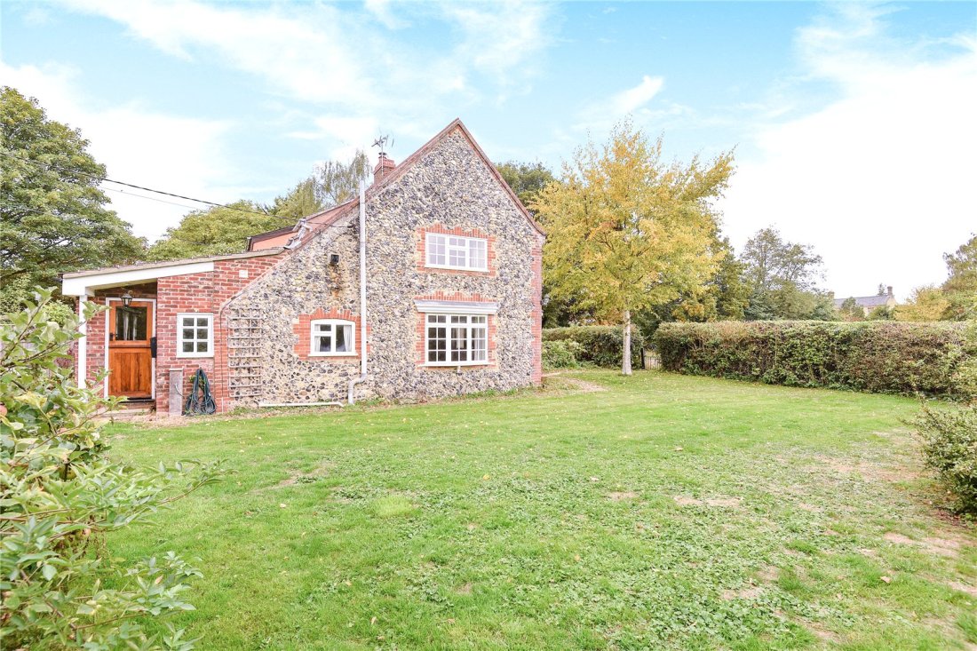 JacksonStops 2 bedroom property for sale in The Green, Moulton