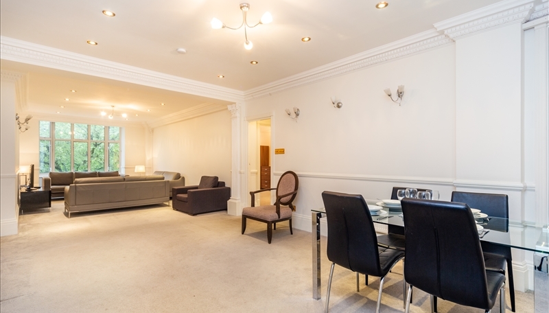 Newly Refurbished  Five Bedroom Apartment  To Let  Strathmore Court  St Johns Wood  NW8 Image 6