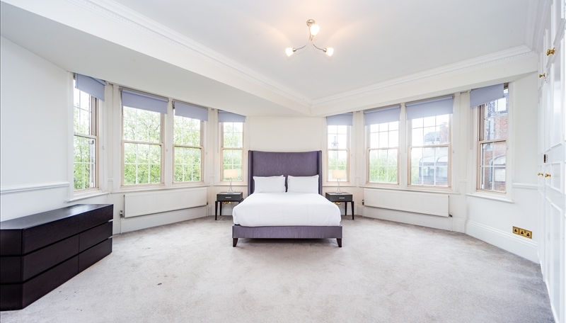 Newly Refurbished  Five Bedroom Apartment  To Let  Strathmore Court  St Johns Wood  NW8 Image 7