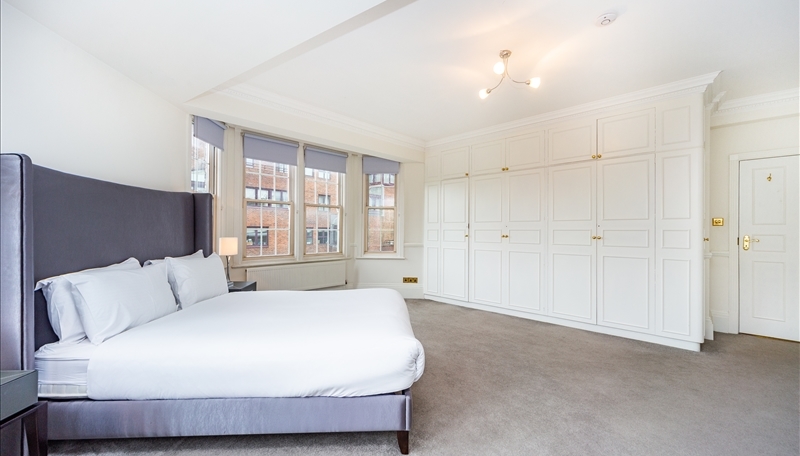 Newly Refurbished  Five Bedroom Apartment  To Let  Strathmore Court  St Johns Wood  NW8 Image 9