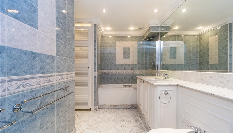 Newly Refurbished  Five Bedroom Apartment  To Let  Strathmore Court  St Johns Wood  NW8 Image 11