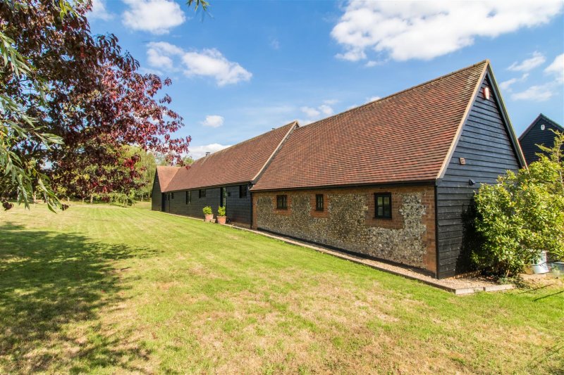 4 bedroom property to let in Gannock Green, Sandon, Buntingford £