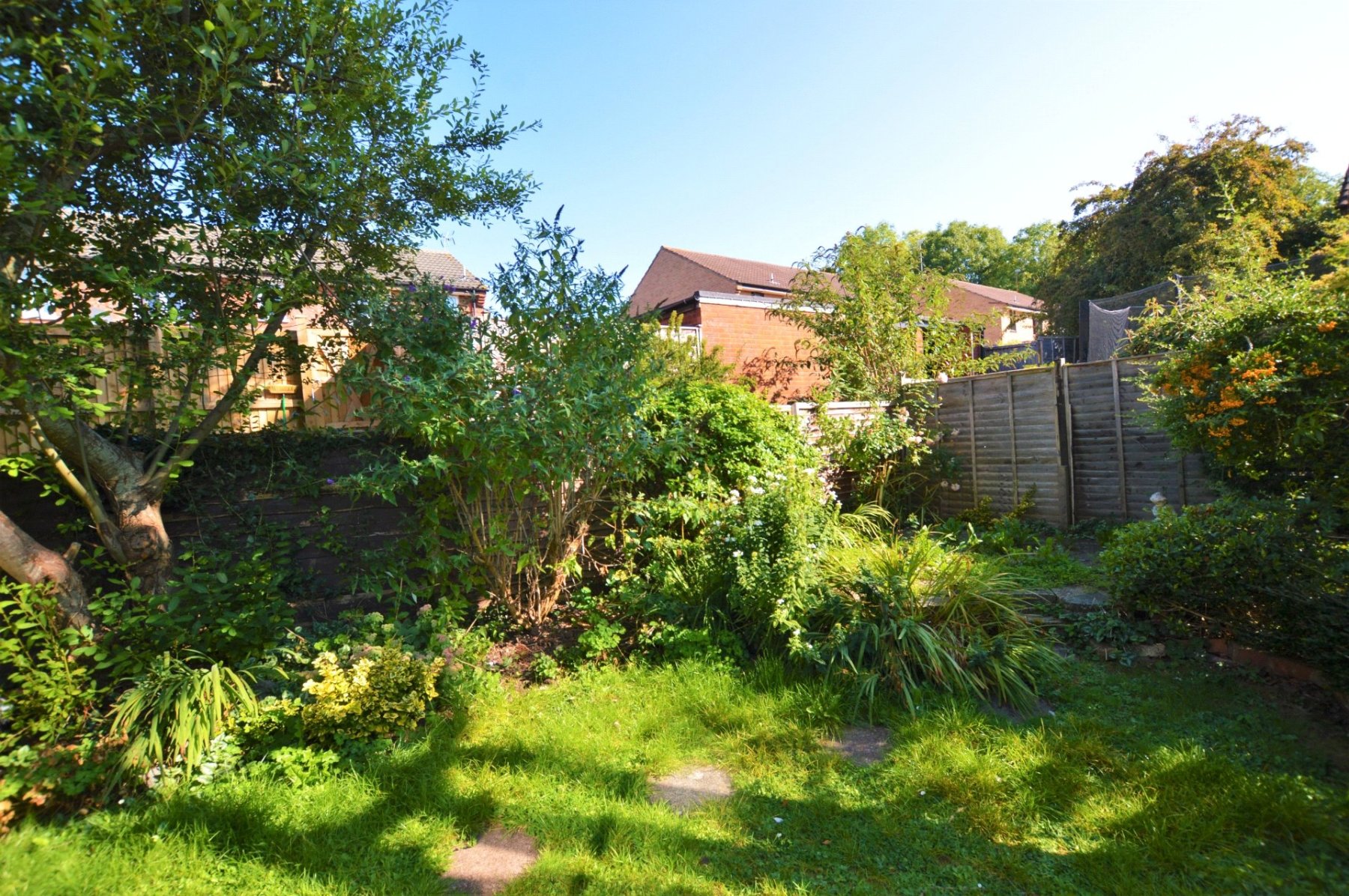 2 bedroom property for sale in Banwell Close, Taunton, TA1 Guide