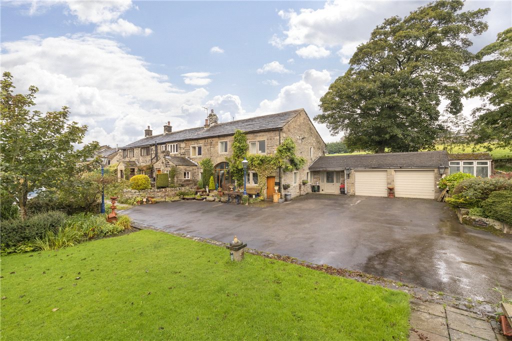 4 bedroom property for sale in Lower Scholes, Oakworth, Keighley, BD22