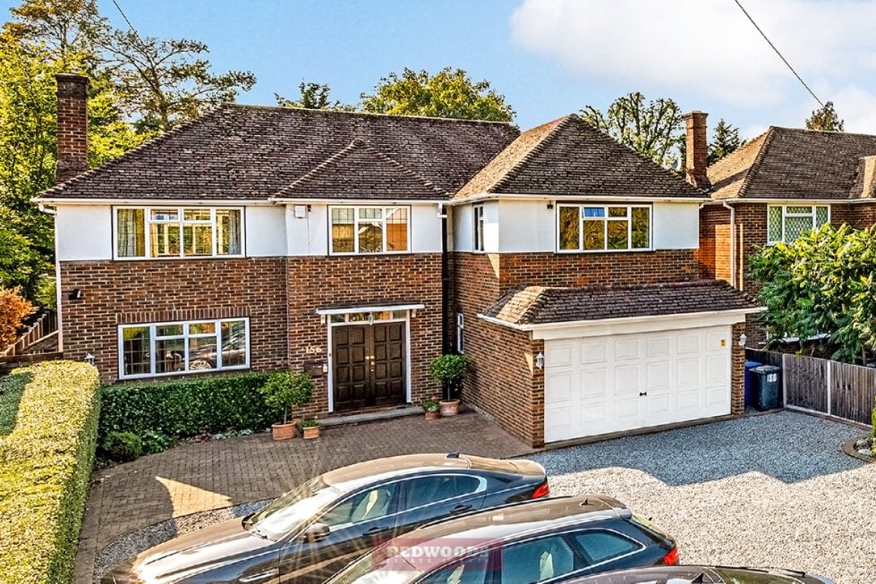 4 bedroom property for sale in Old Windsor Guide price £950,000