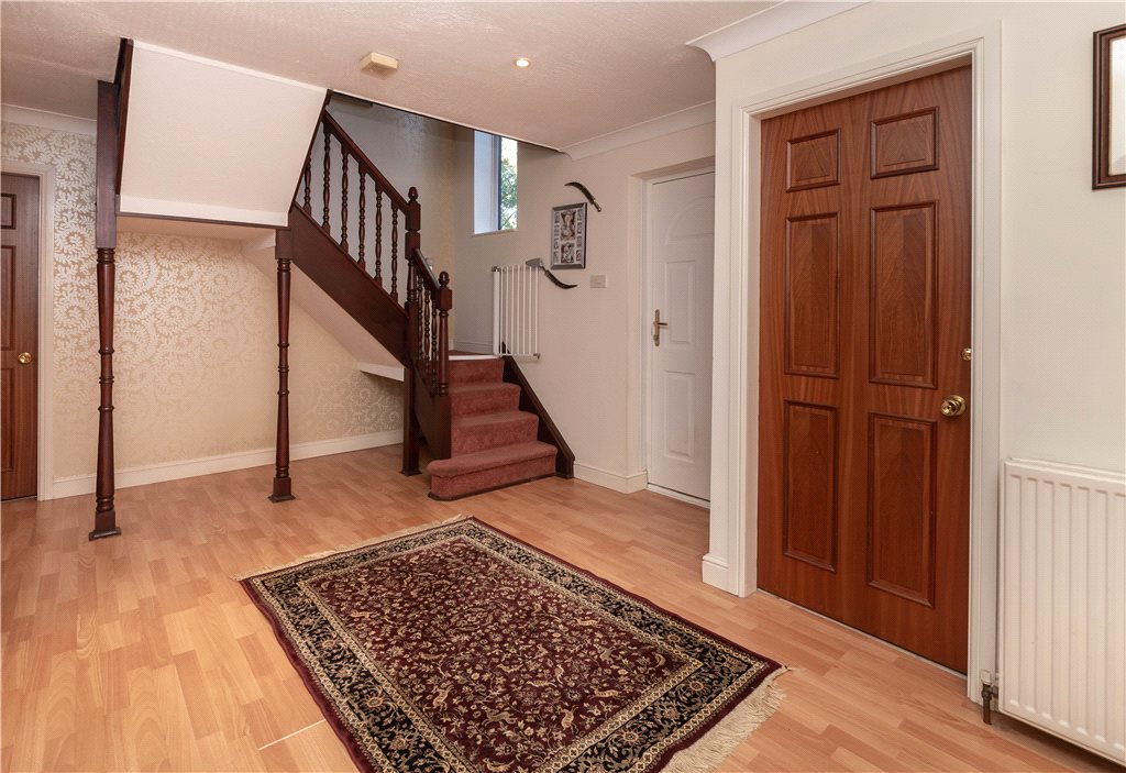 4 bedroom property for sale in Skipton Road, Utley, West Yorkshire