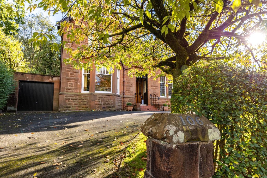 4 bedroom house for sale in Strathblane Road, Milngavie, Glasgow, G62