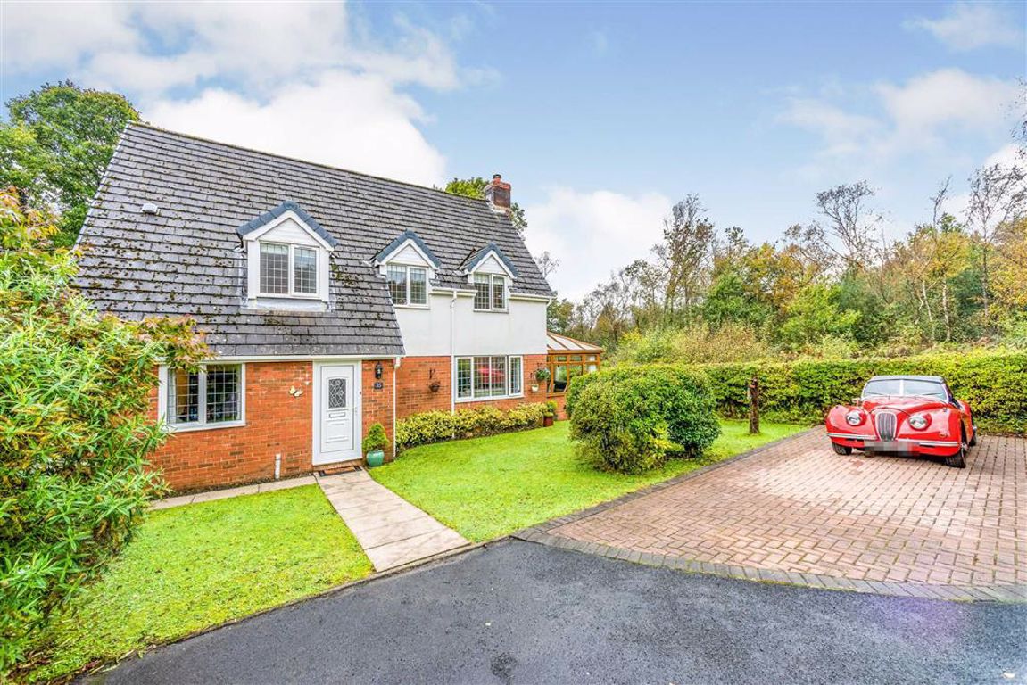 4 bedroom property for sale in Bron Afon, Tircoed Forest Village