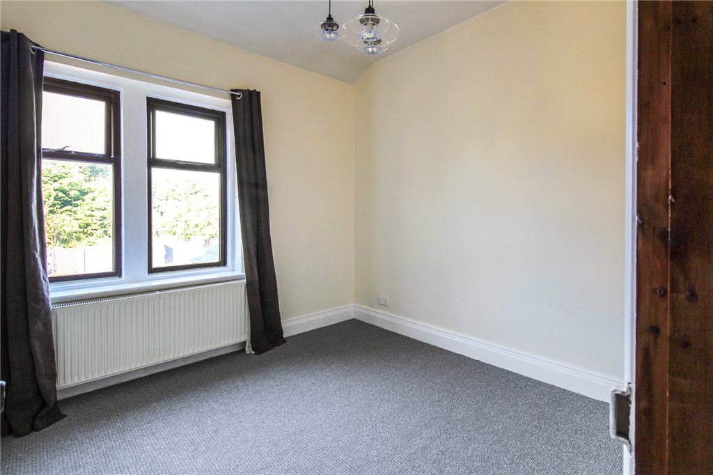 3 bedroom property for sale in Colne Road, Earby, Barnoldswick, BB18