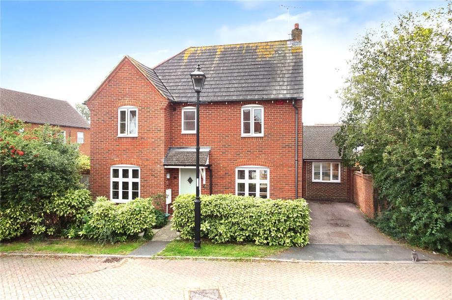 3 bedroom property for sale in Wilkinson Close, Bramley Green