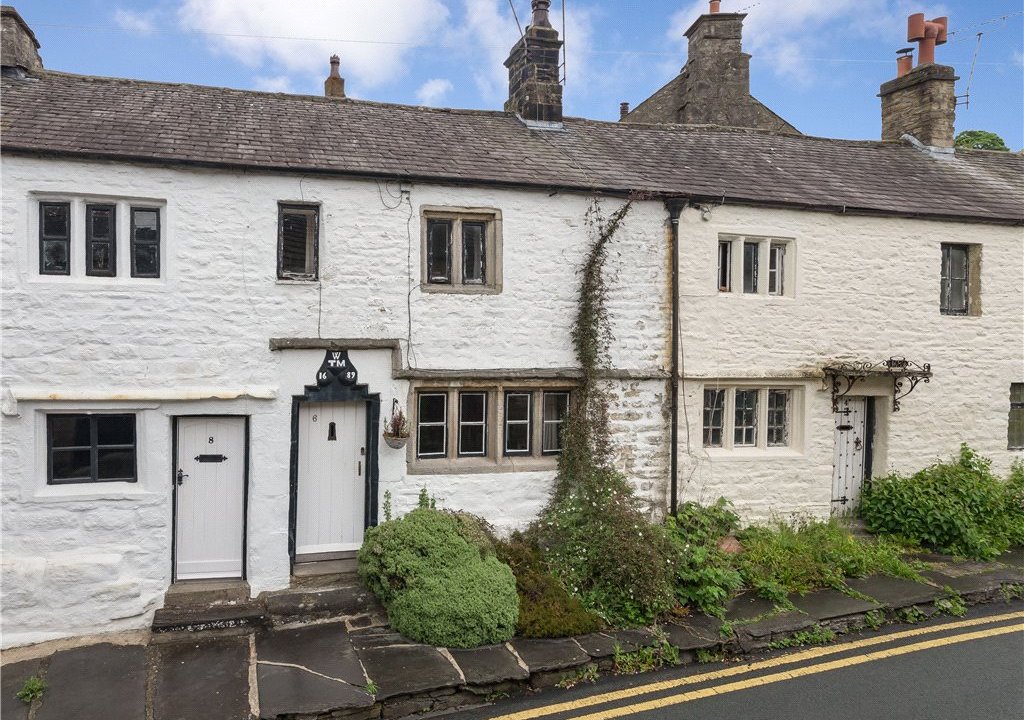 2 bedroom property for sale in Church Street, Giggleswick, Settle, BD24