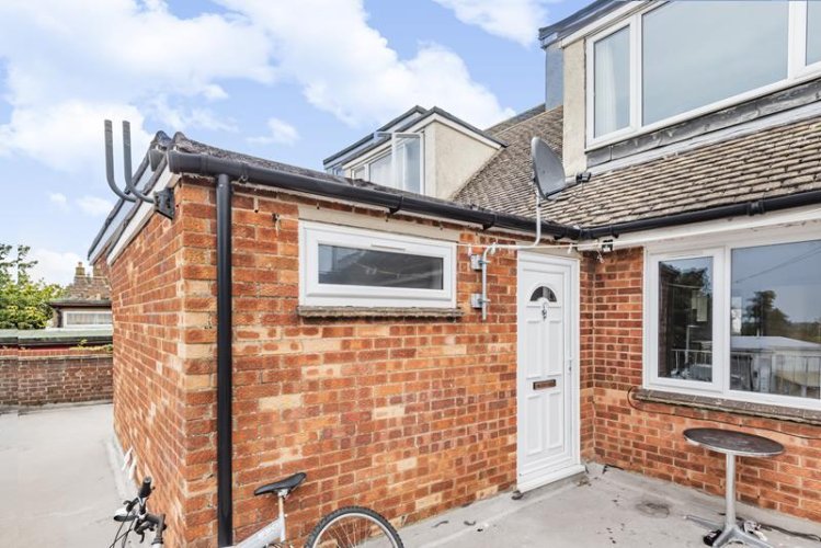 property to let in 12/12A London Road, Downham Market, Norfolk, PE38