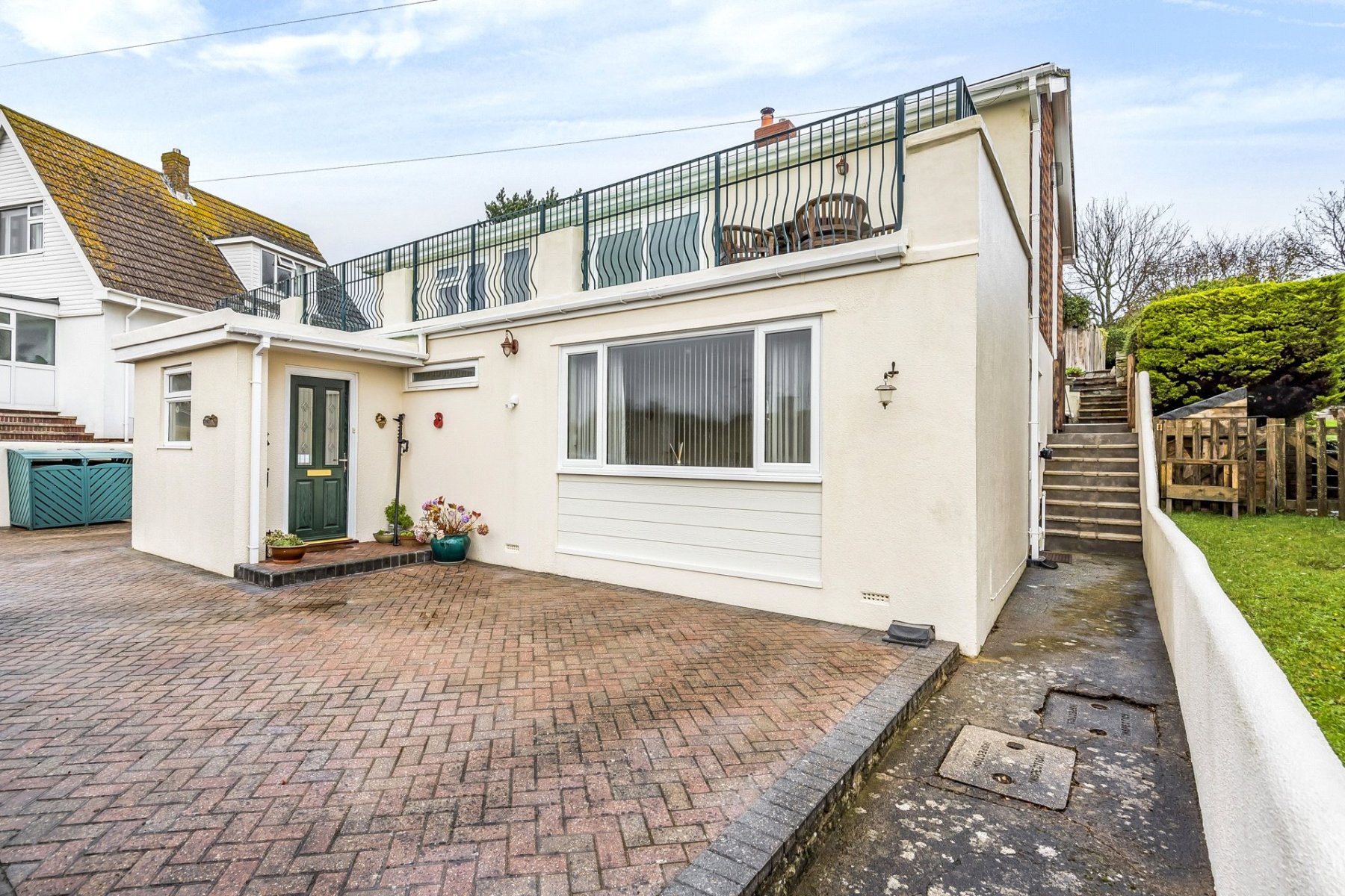 4 bedroom property for sale in Higher Road, Teignmouth, TQ14