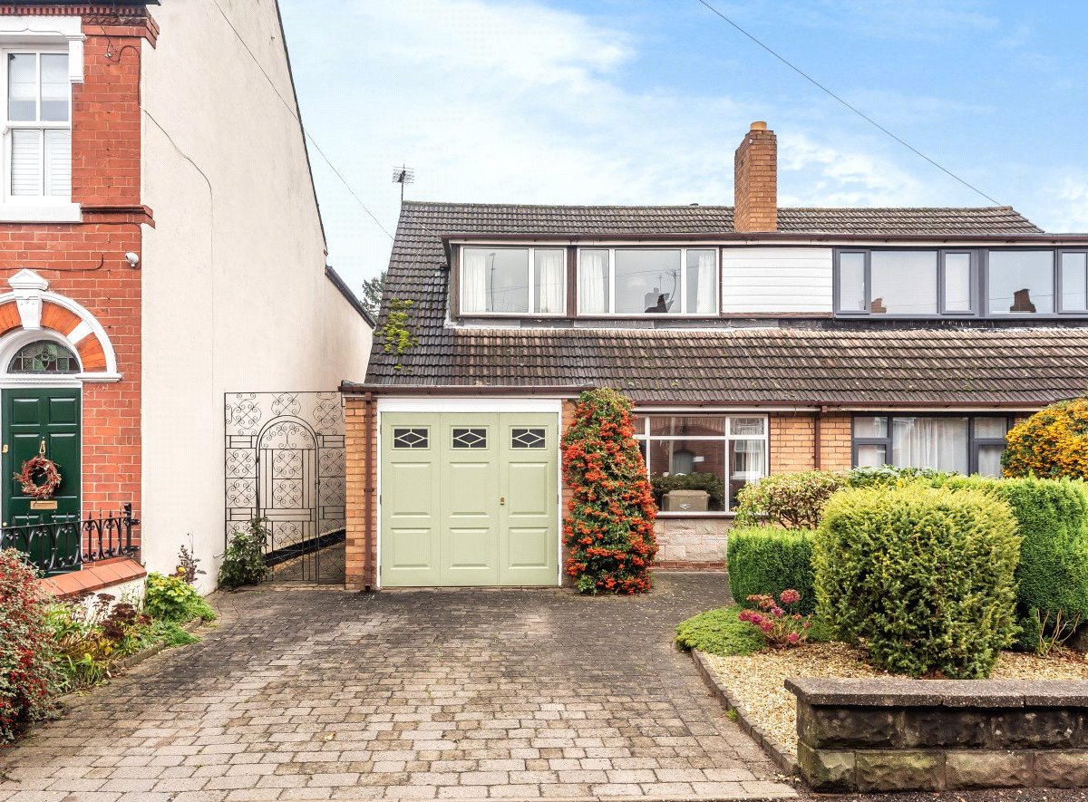 Andrew Grant 3 bedroom property for sale in Street